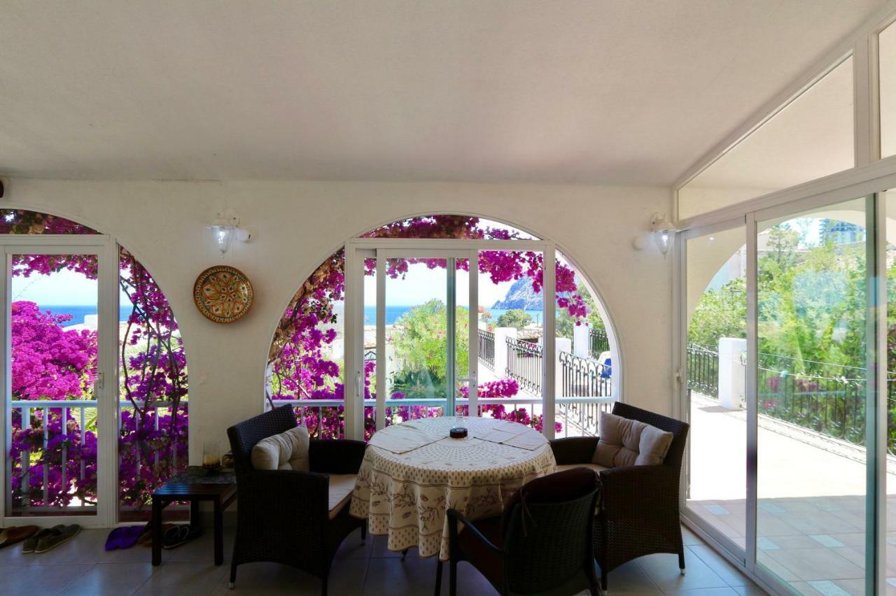 Calalga Сasa Frente A La Playa Con Piscina Privada Calpe Exterior foto