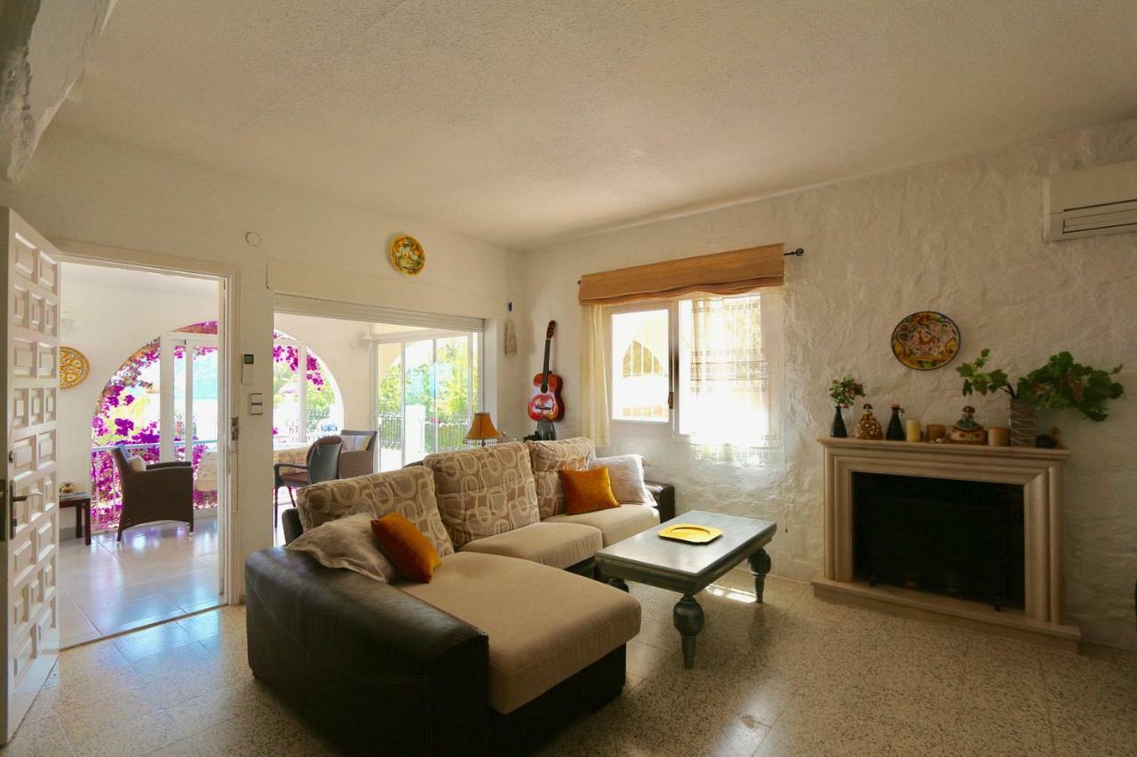 Calalga Сasa Frente A La Playa Con Piscina Privada Calpe Exterior foto